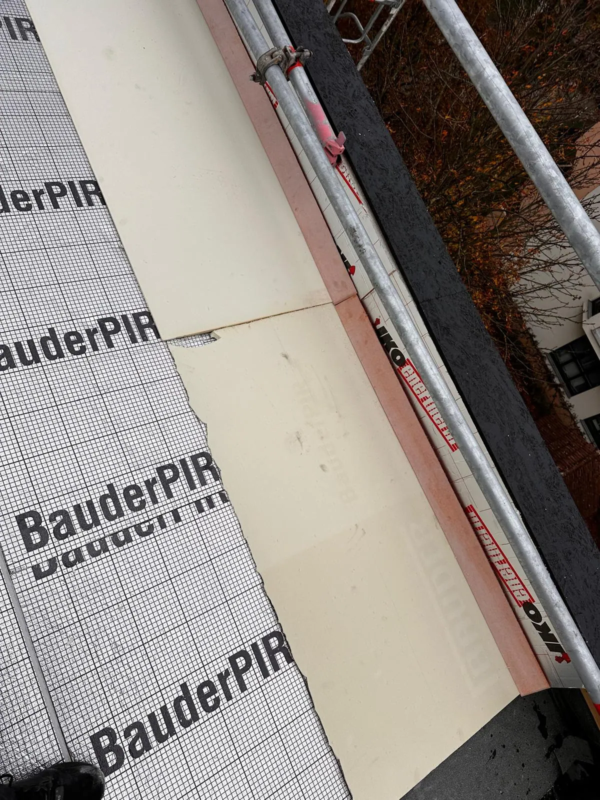 Dämmplatten auf einem Flachdach